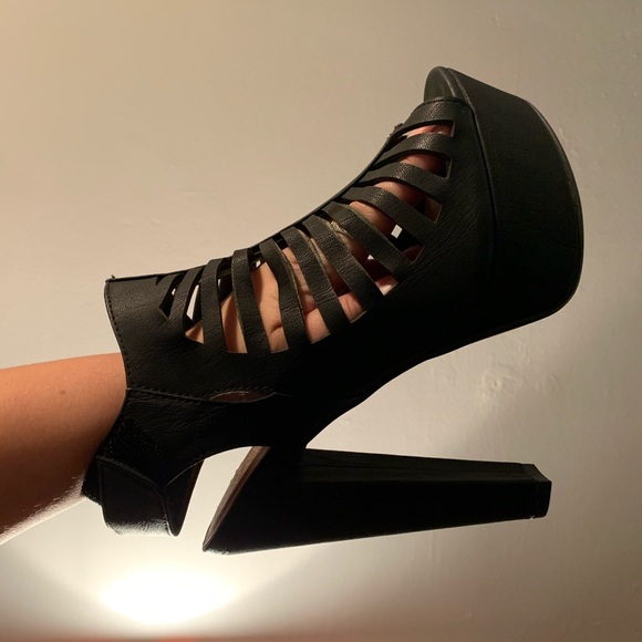 Black Strap Heels - Picture 2 of 3